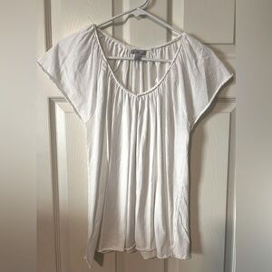 Old Navy little white tee